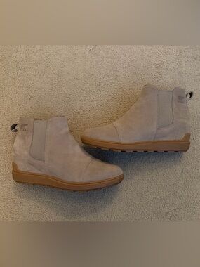 SOREL Evie II Chelsea Boot - Taupe